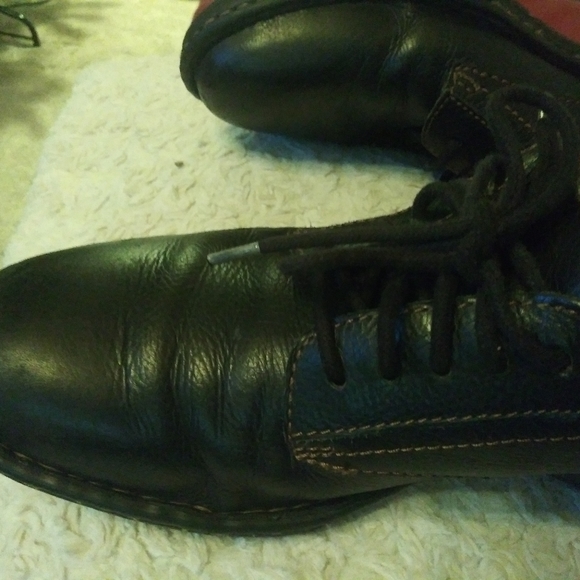 BORN low top lace up leather oxfords - Picture 10 of 10